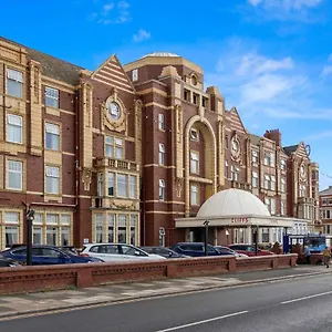 Hotel Cliffs, Blackpool